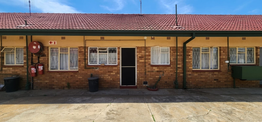 2 Bedroom Property for Sale in Meiringspark Ext 1 North West